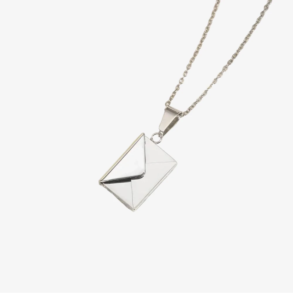 Collier avec photo en argent, pendentif enveloppe fermée