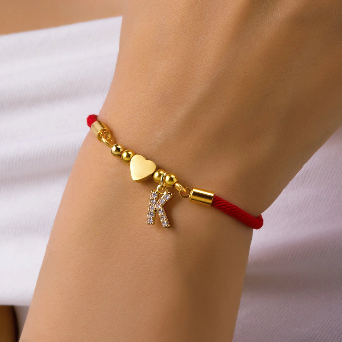 Bracelet Cordon Rouge Cœur et Lettre