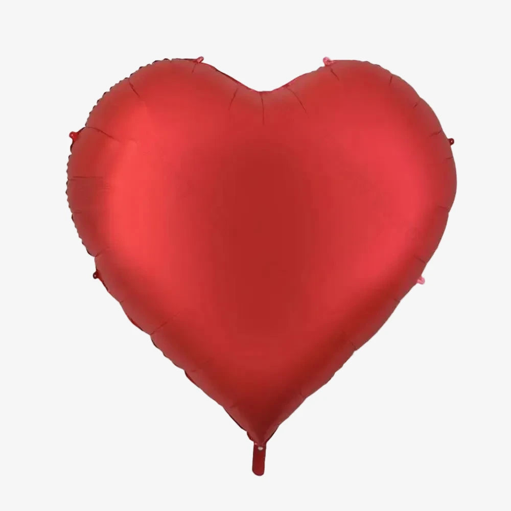 Ballon de coeur géant, d'un mètre cinquante de haut. 