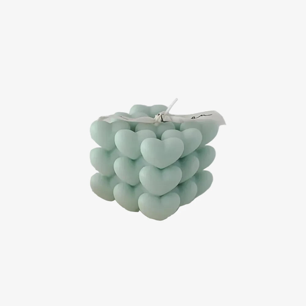 Bougies romantiques, cœur de cire de soja verte avec une fragrance de sauge et du sel de mer. 