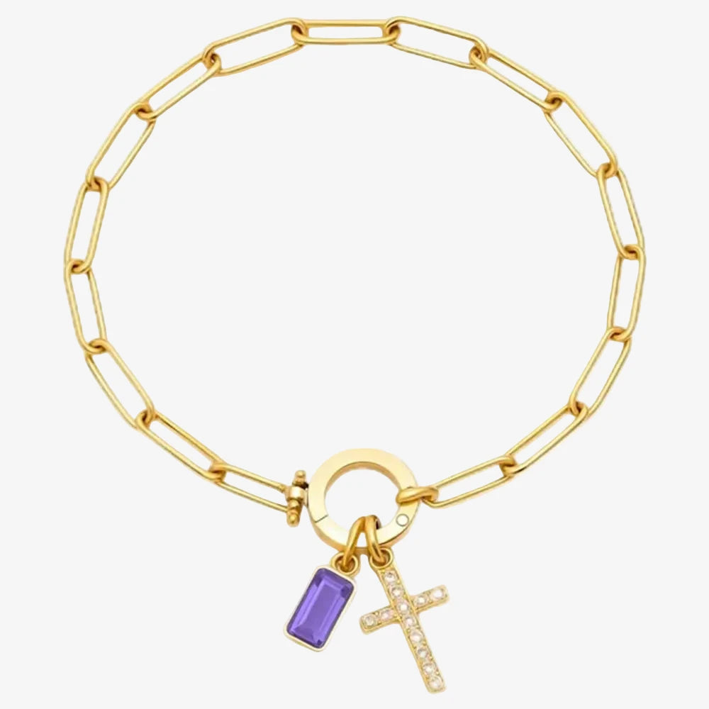 Bracelet charms avec une pierre de naissance juin sur un fond neutre