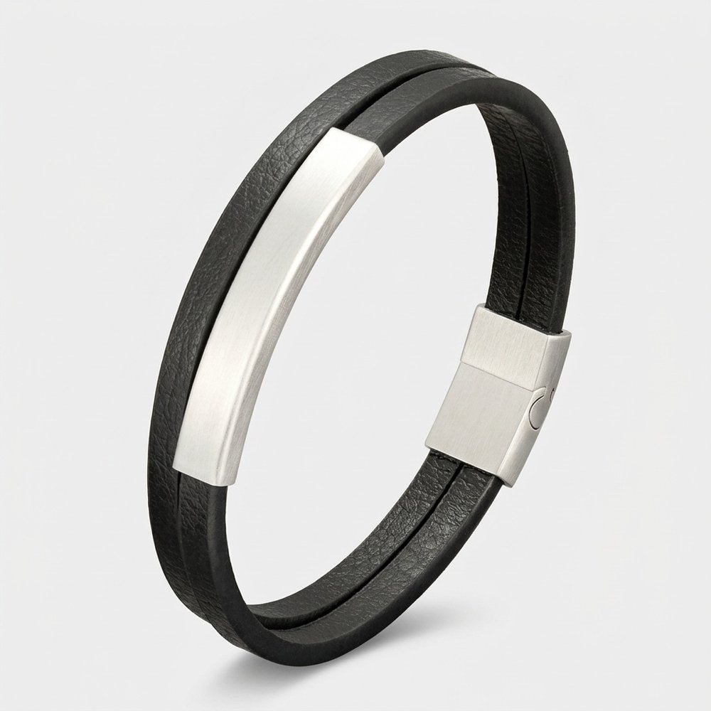 Bracelet cuir et acier homme à double rang, vue produit sur fond neutre
