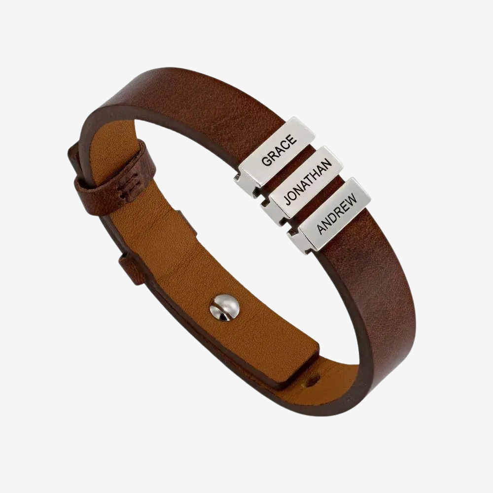 Bracelet homme cuir personnalisé marron, plaques argentées gravées de prénoms